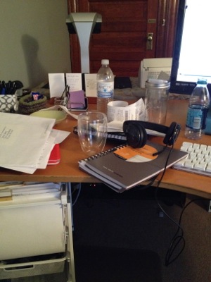 Ten minutes to a cleaner desk